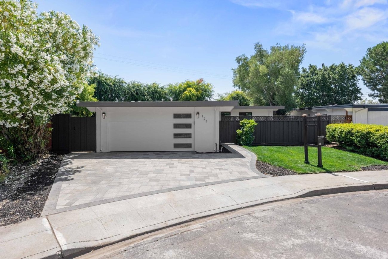 121 Palmer Avenue, Mountain View