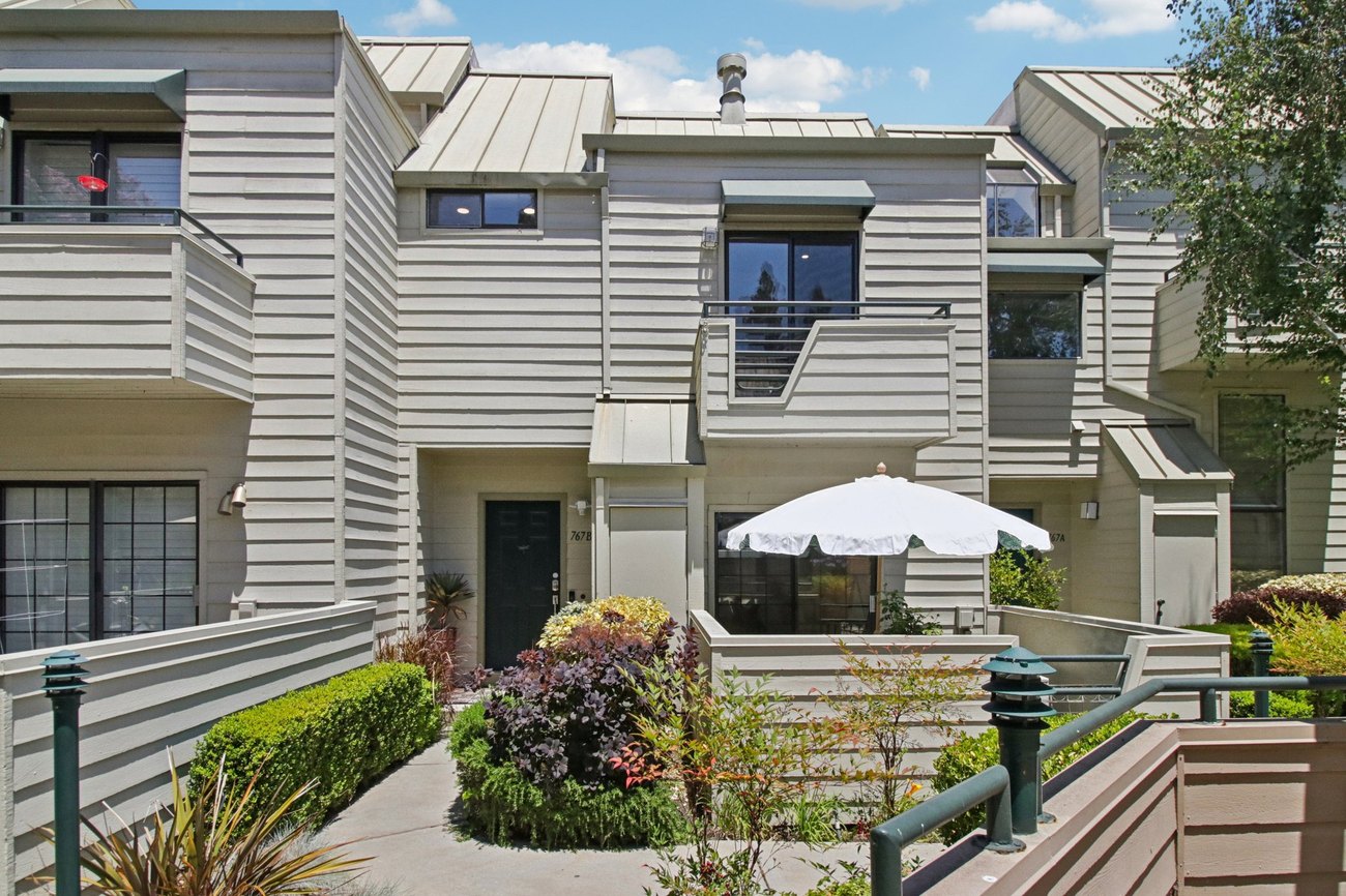 767 Loma Verde Avenue #B — the terrace and planting below the townhouse elevation