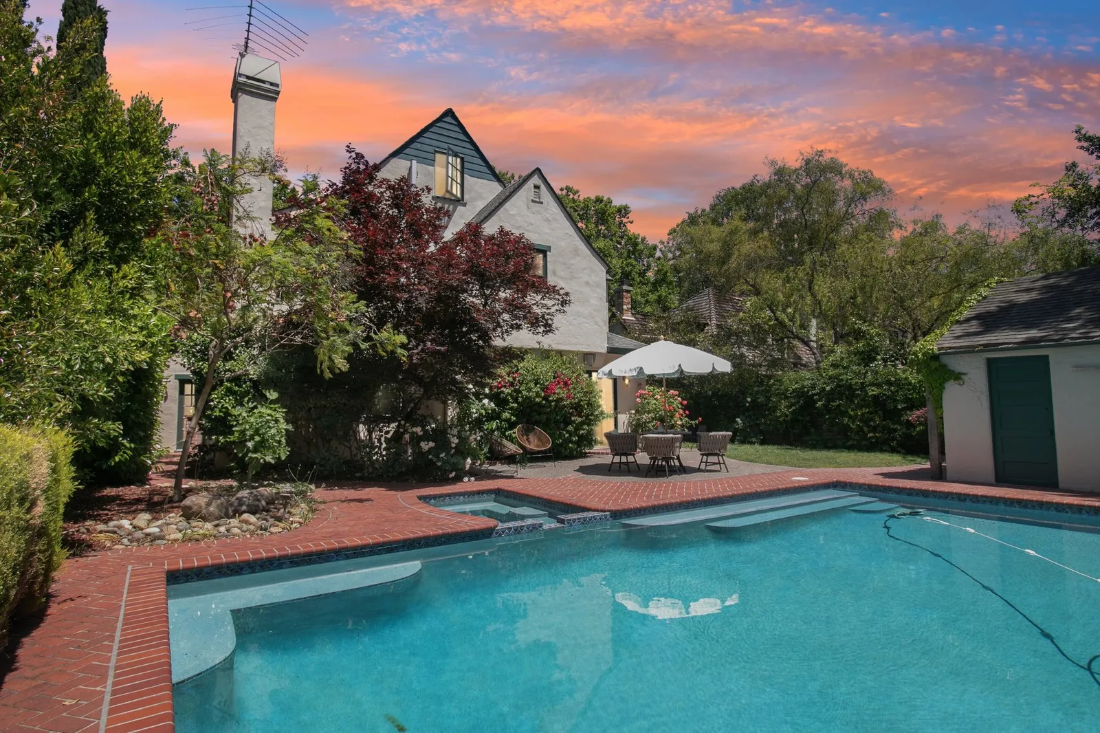 The pool and garden at 1716 Fulton Street, Palo Alto, at twilight